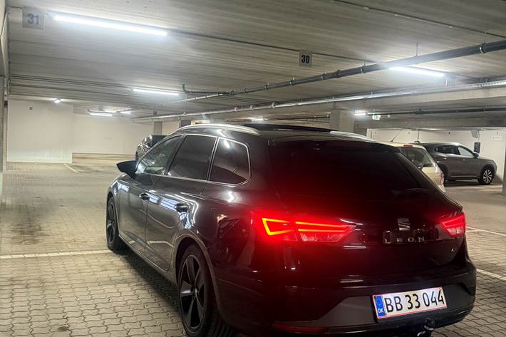 Sort Seat Leon fra 2016