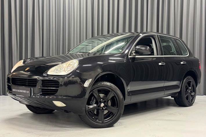 Sort Porsche Cayenne fra 2005