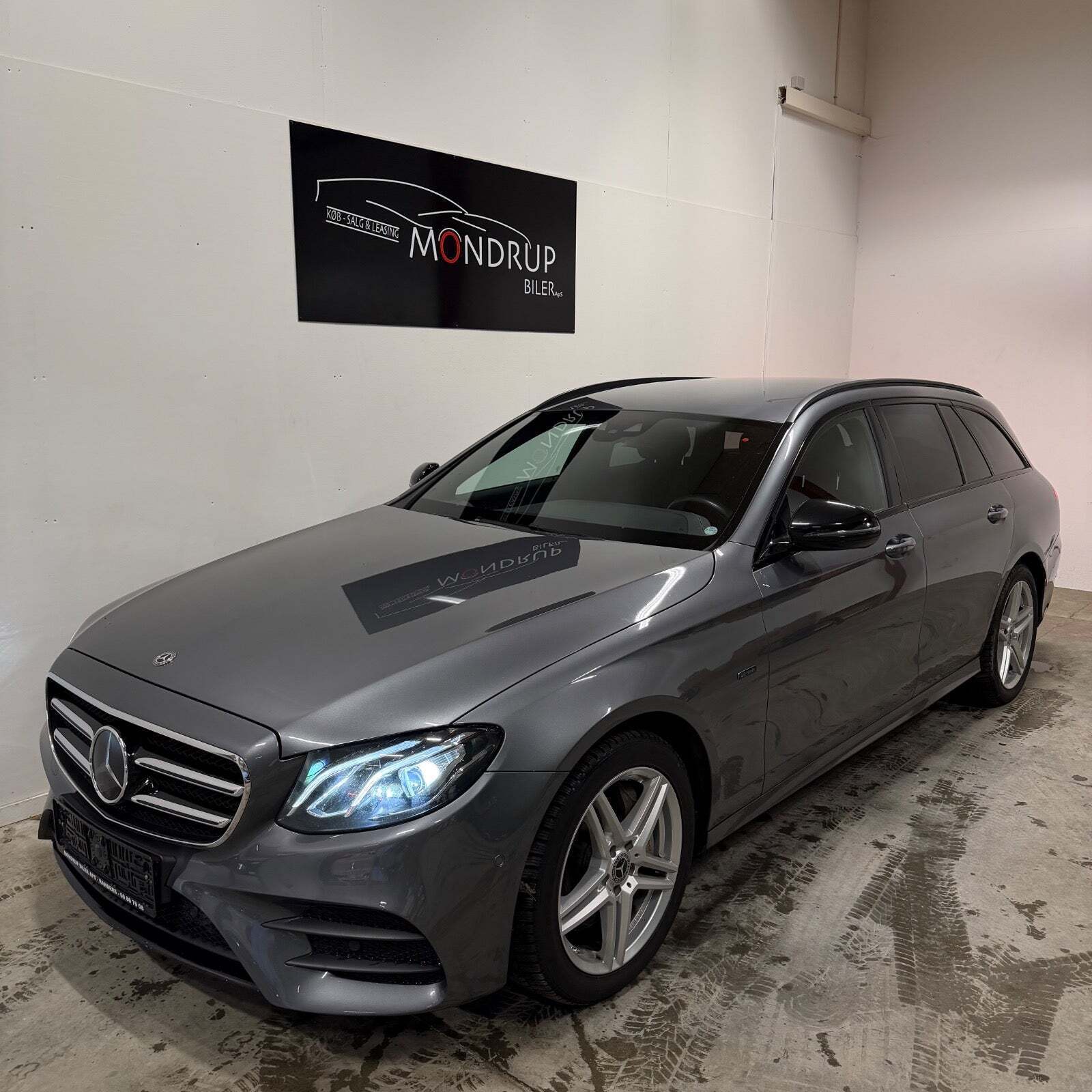 Mercedes E300 de 2,0 AMG Line stc. aut.