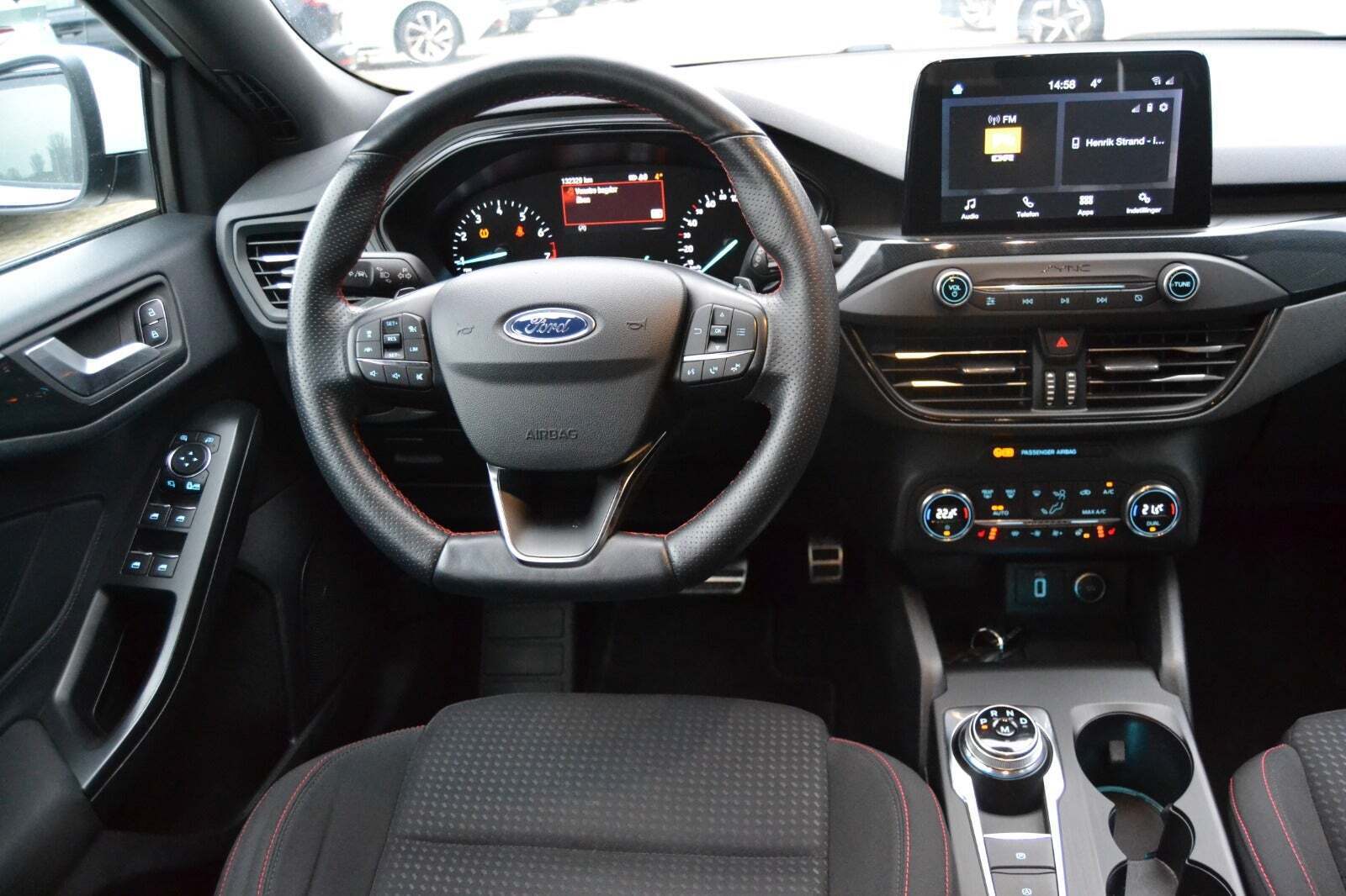 Ford Focus 1,5 EcoBoost ST-Line Business stc. aut.