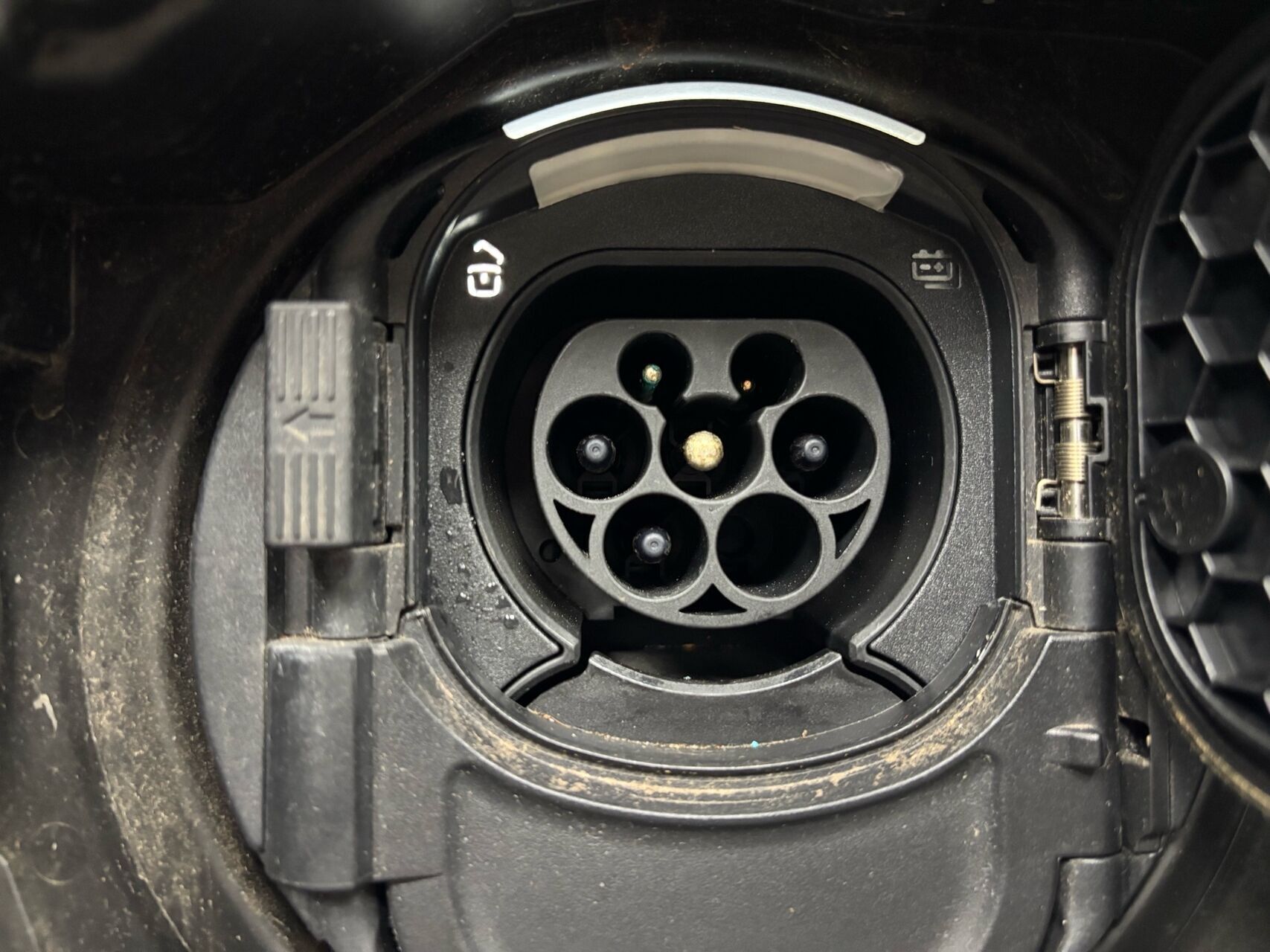 Sort Mercedes A250 e fra 2021