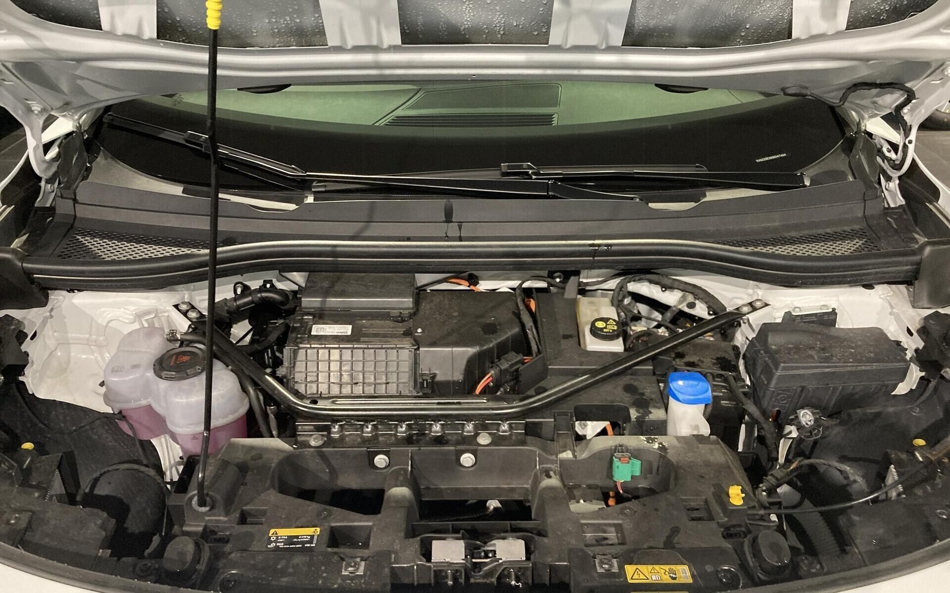 Hvid VW ID.4 fra 2025