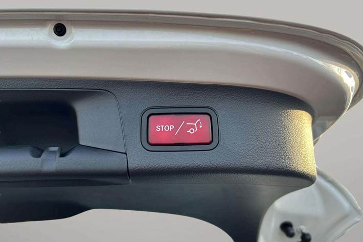 Hvid Mercedes EQA250+ fra 2024