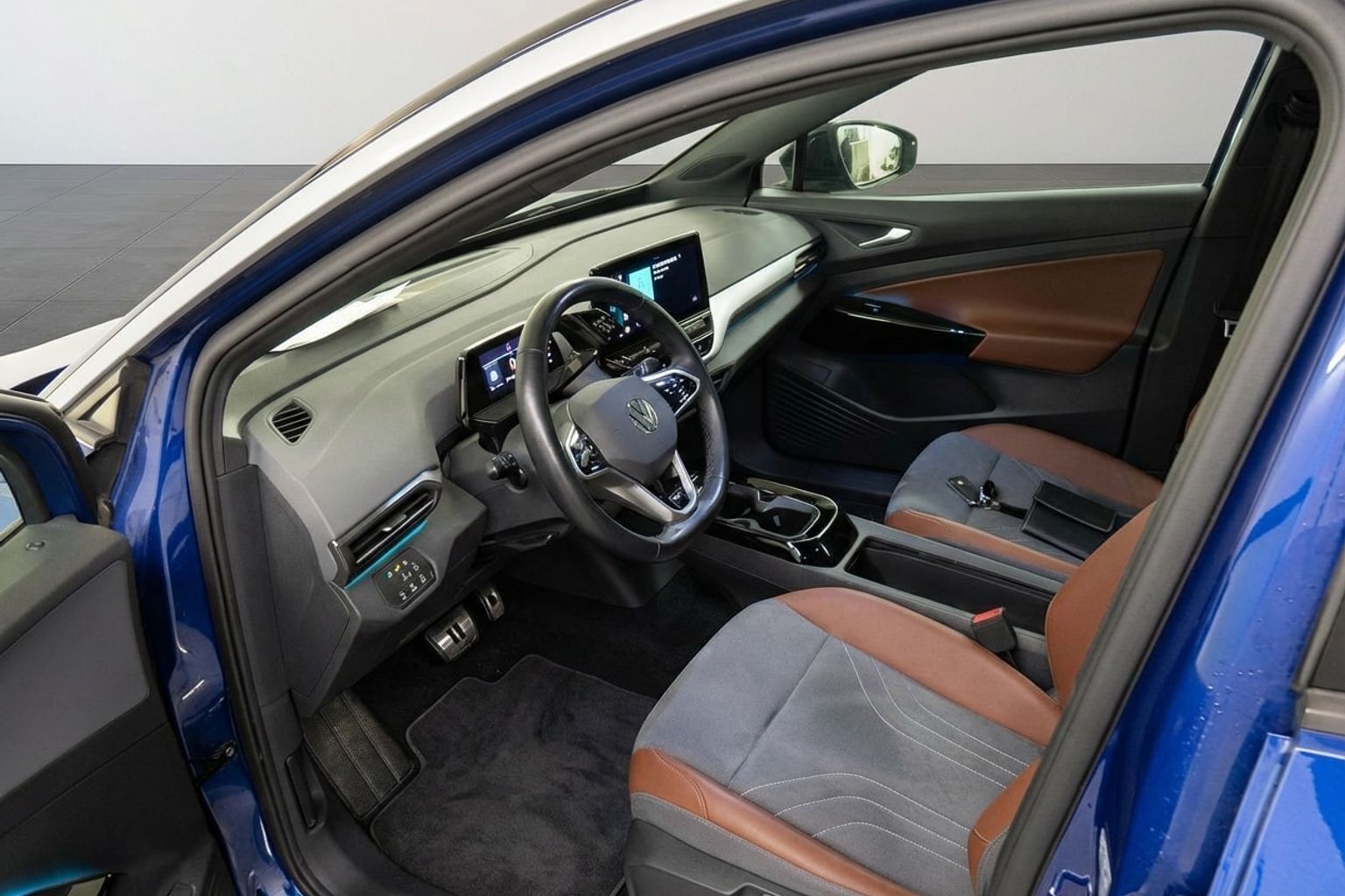 Blå VW ID.4 fra 2020