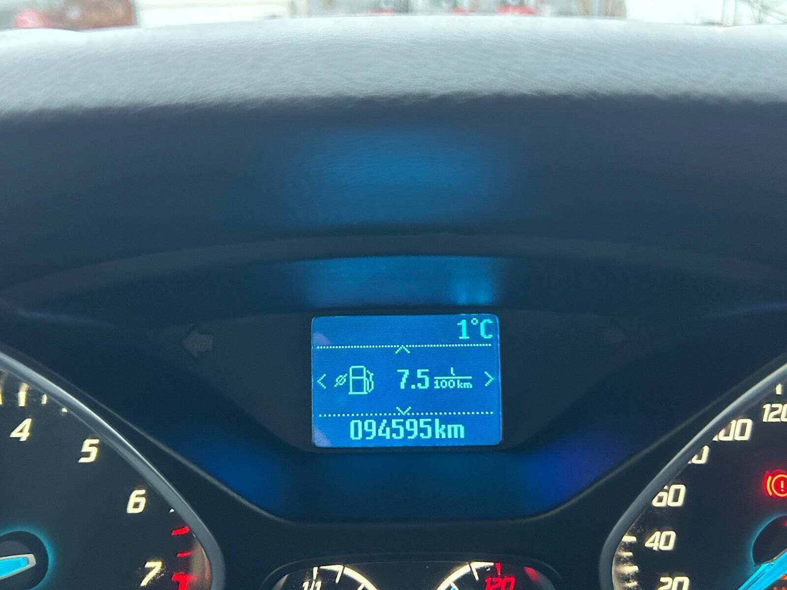 Sølv Ford Focus fra 2013