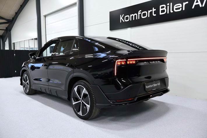 Sort Aiways U6 fra 2023