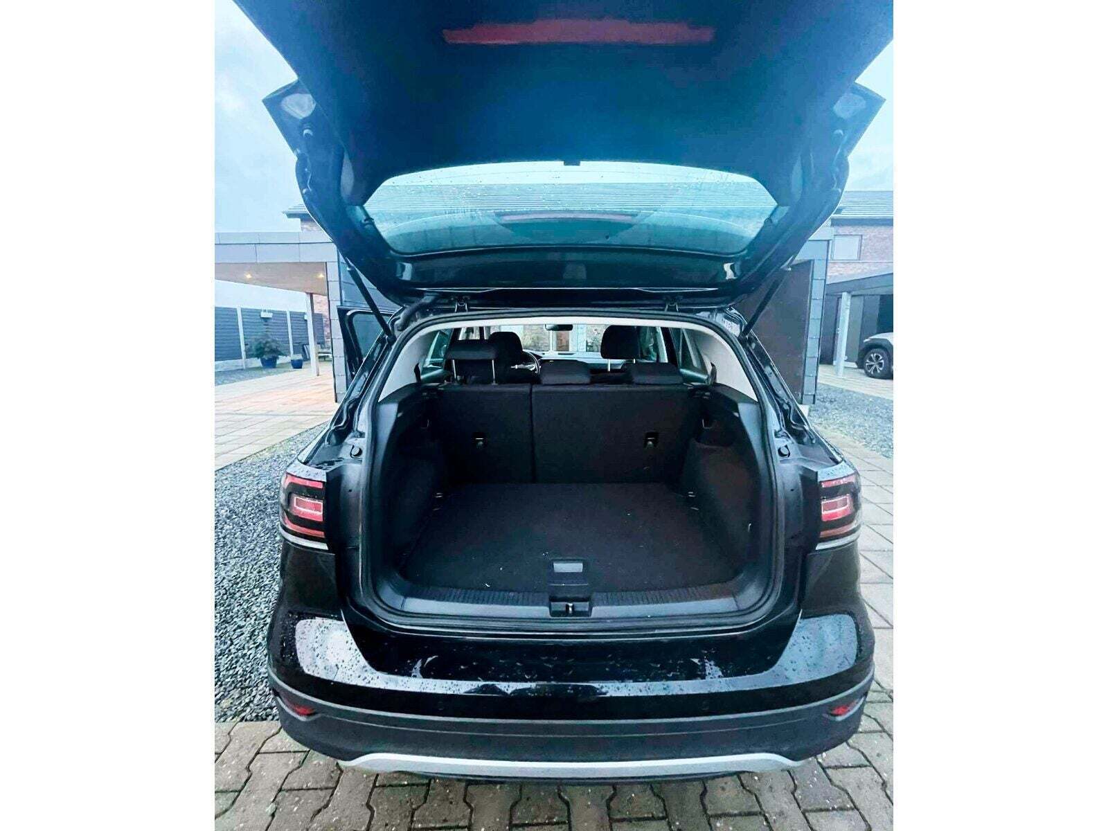 Sort VW T-Cross fra 2021