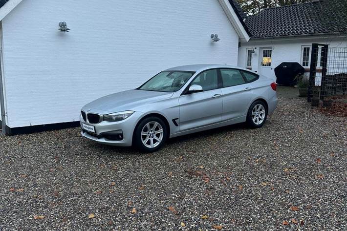 Sølv BMW 320d fra 2016