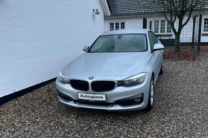 Sølv BMW 320d fra 2016