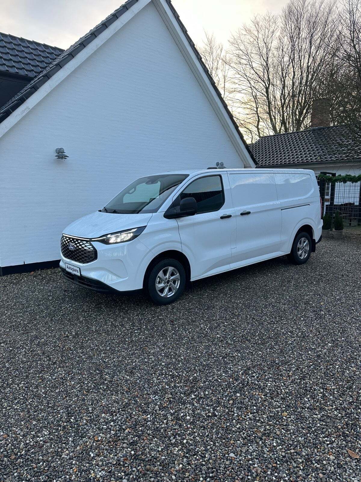 Ford E-Transit Custom 340L 64 Trend