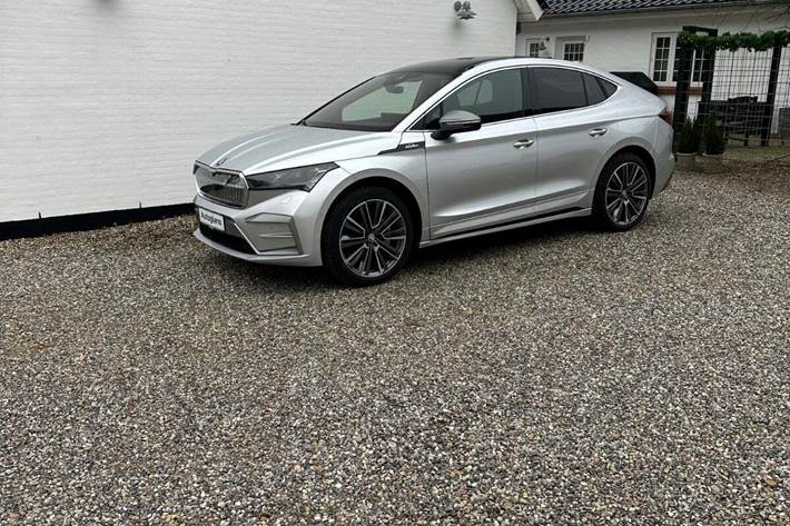 Sølv Skoda Enyaq fra 2025