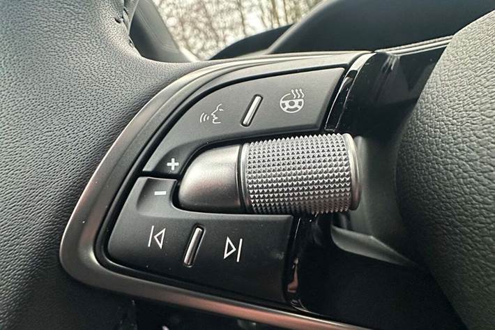 Sølv Skoda Enyaq fra 2025