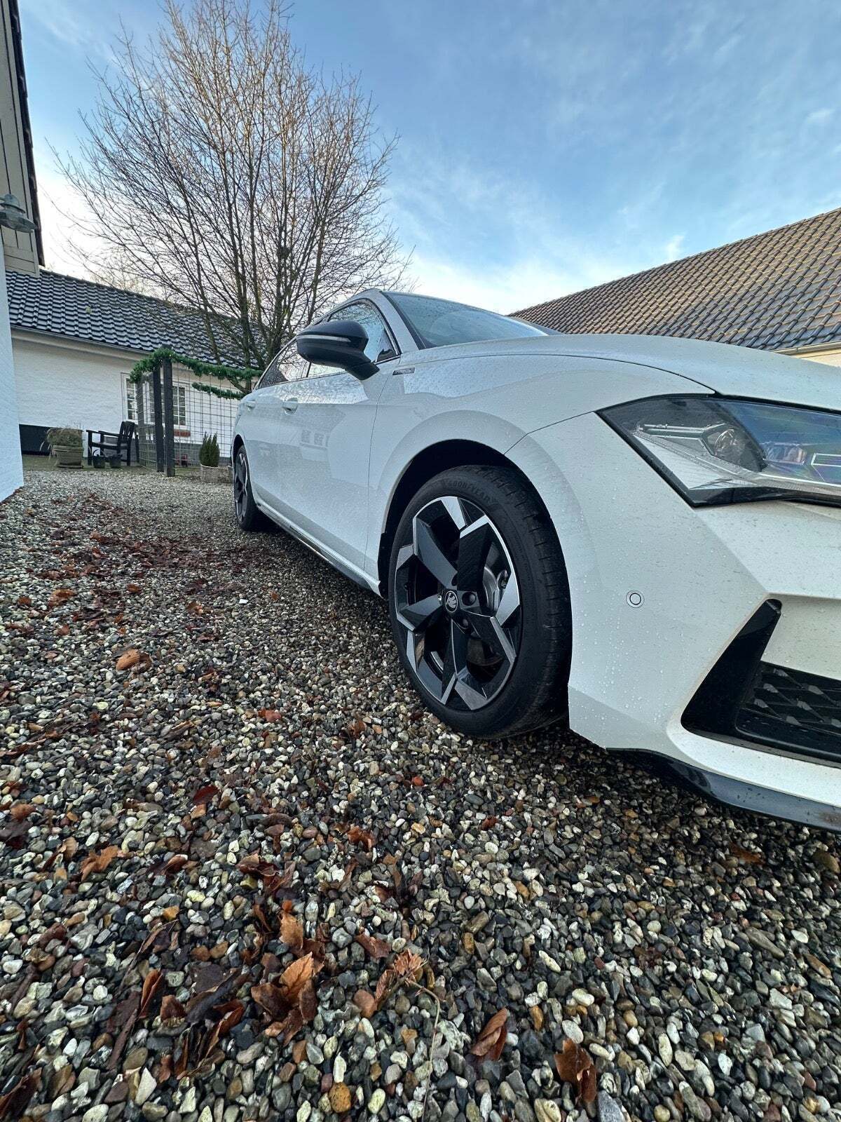 Skoda Superb 1,5 TSi iV Sportline Combi DSG