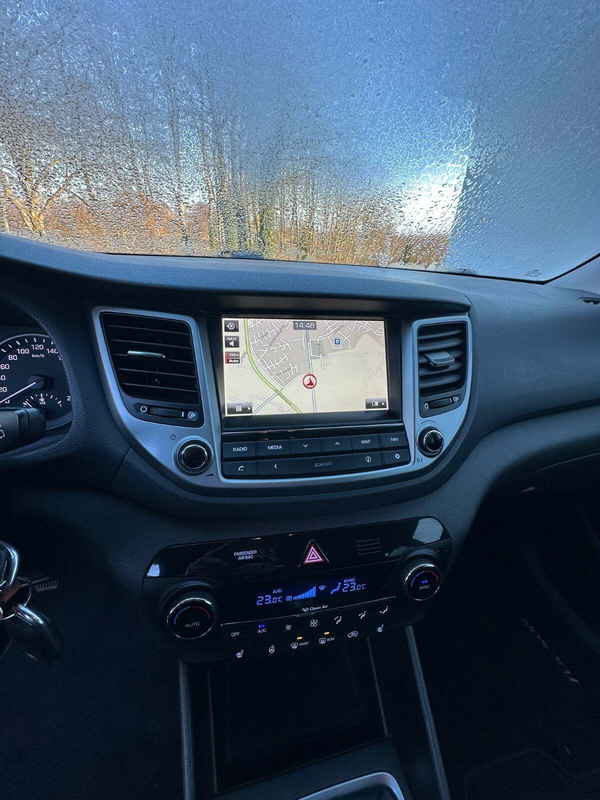 Grå Hyundai Tucson fra 2017