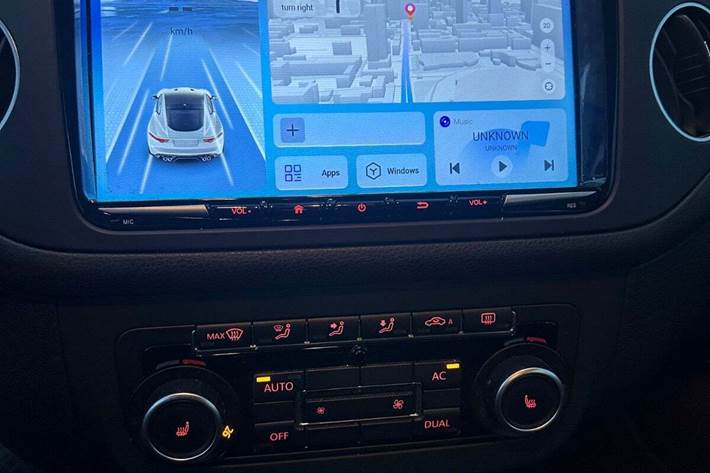 Grå VW Golf Plus fra 2010