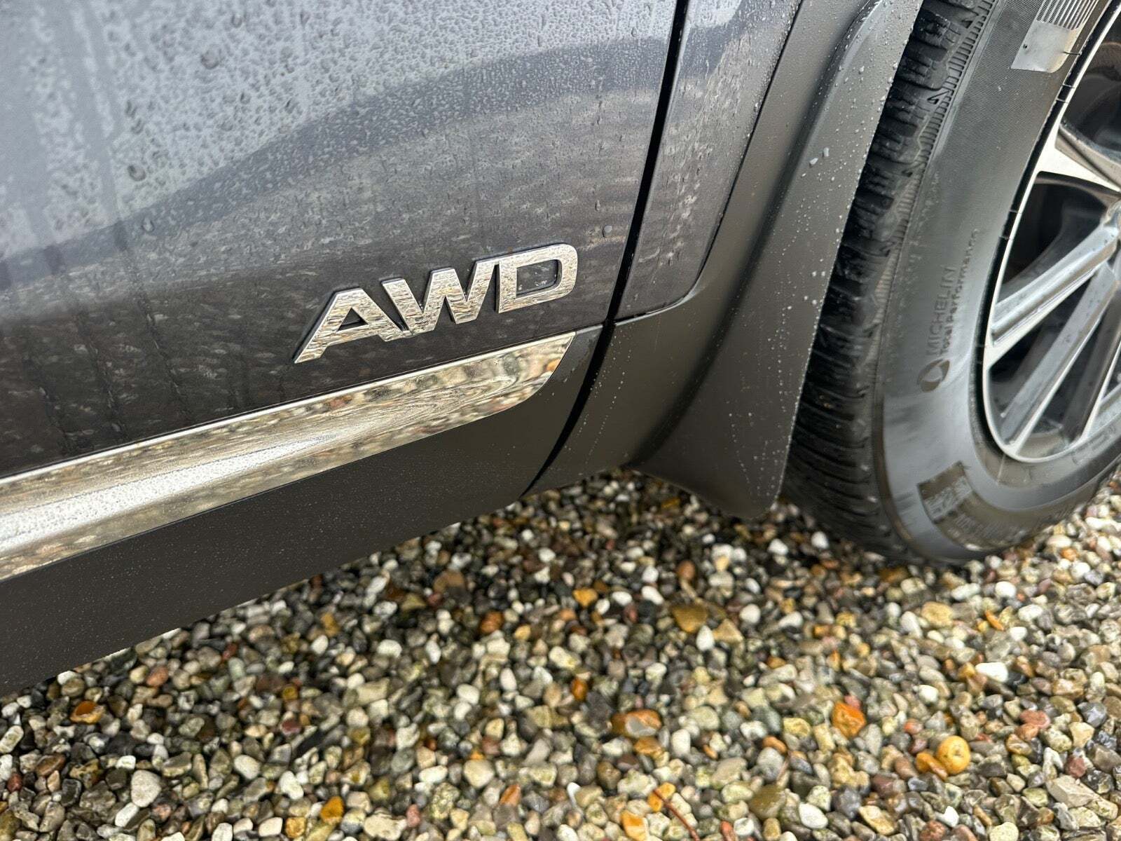 Grå Kia Sorento fra 2016
