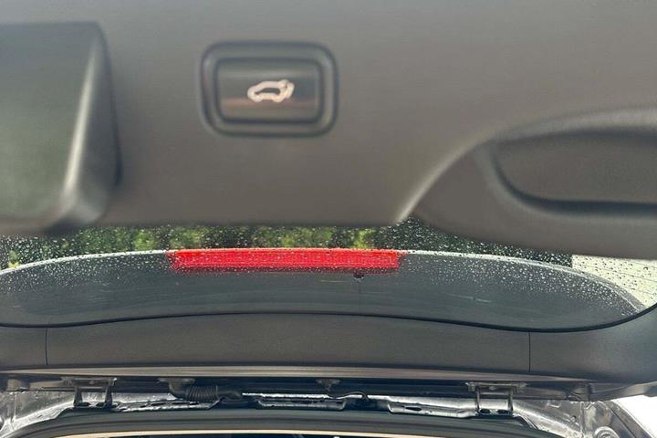 Grå Kia Sorento fra 2016
