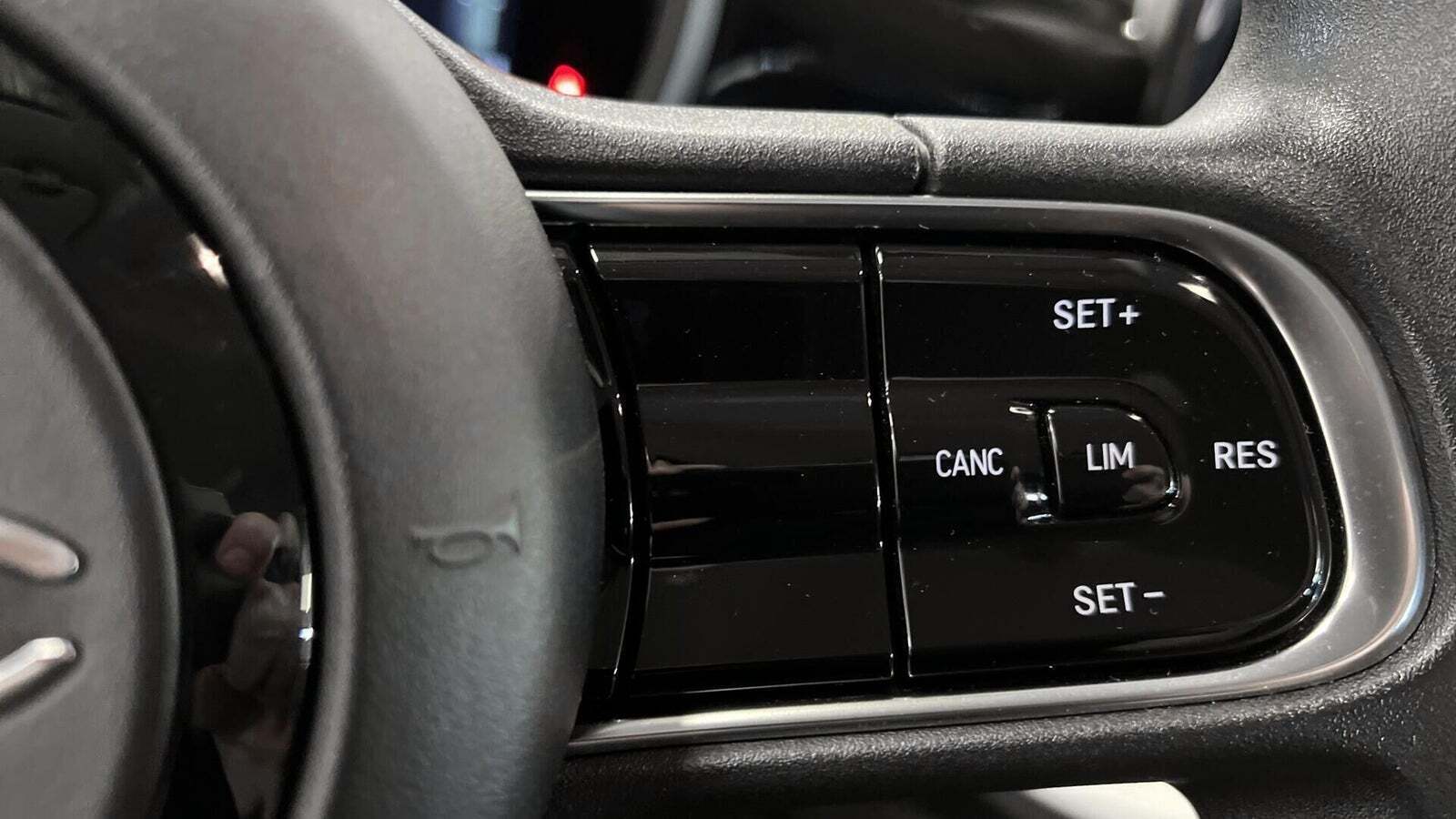 Hvid Fiat 500e fra 2022