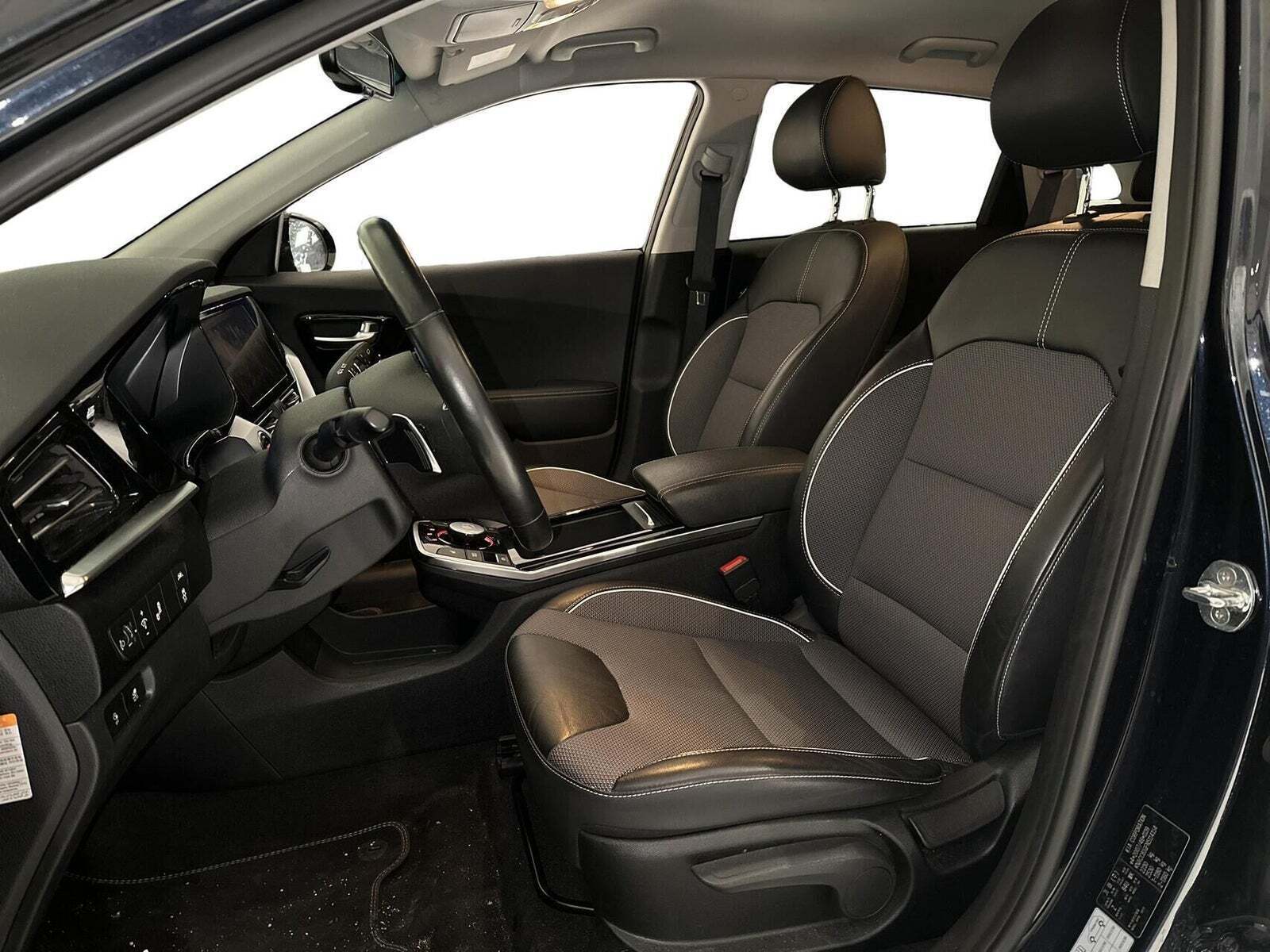 Blå Kia e-Niro fra 2021