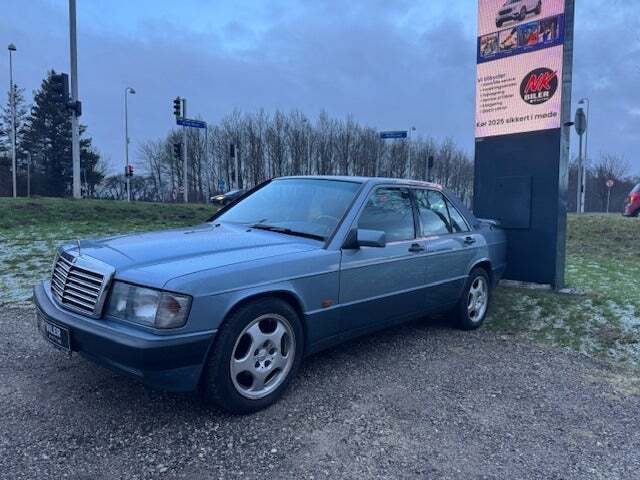 undefined Mercedes 190 E fra 1988