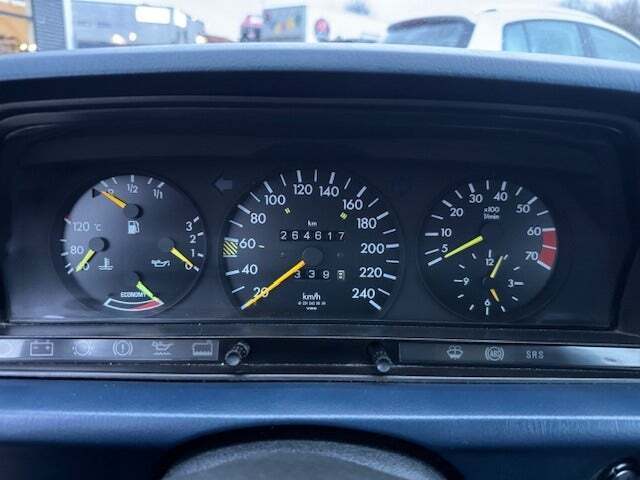 undefined Mercedes 190 fra 1989