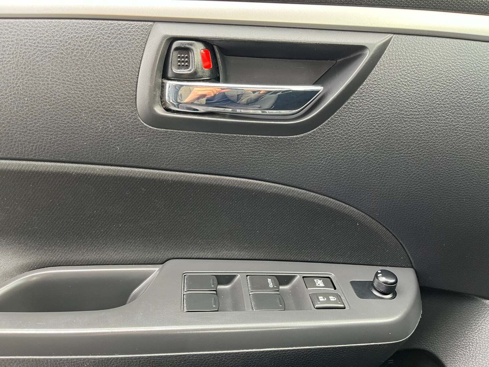 Sort Suzuki Swift fra 2013