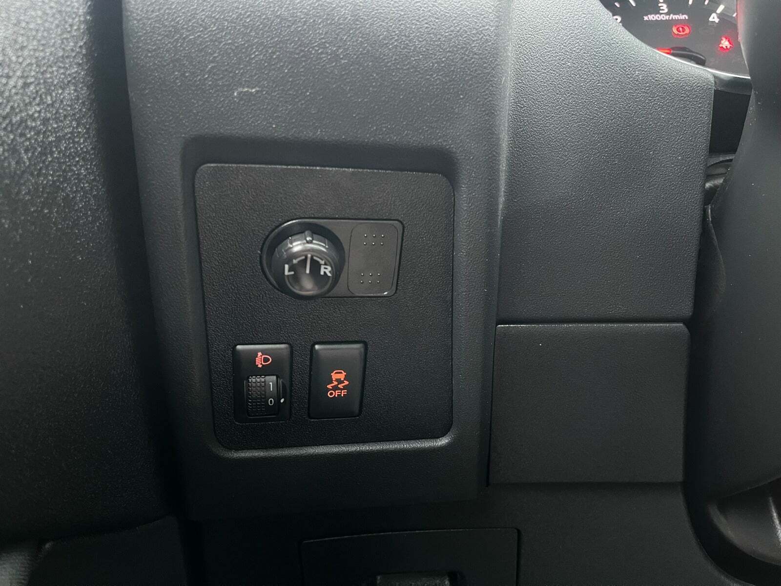 Sort Nissan Qashqai+2 fra 2012