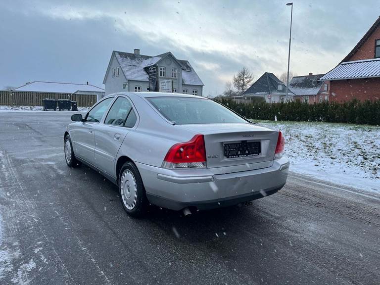 Volvo S60 2,4 170 aut.