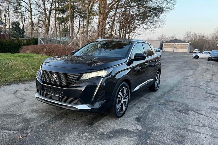 Sort Peugeot 3008 fra 2021 set udefra