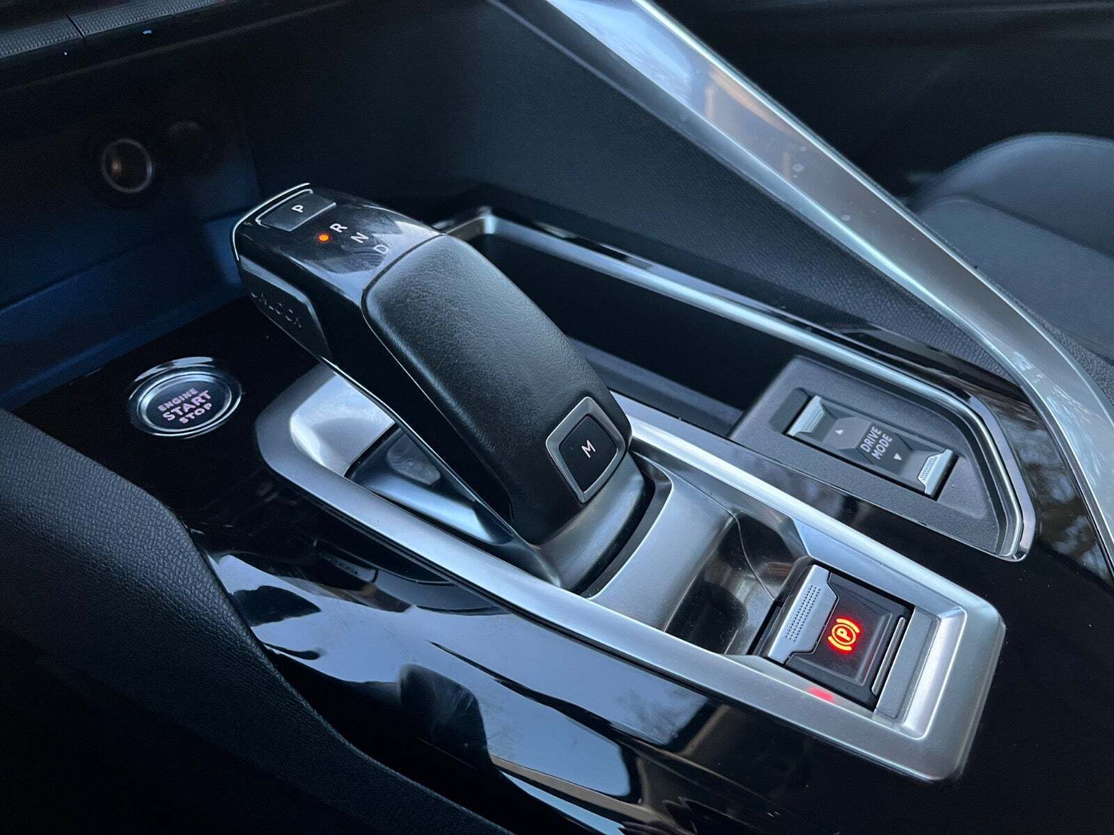 Sort Peugeot 3008 fra 2021