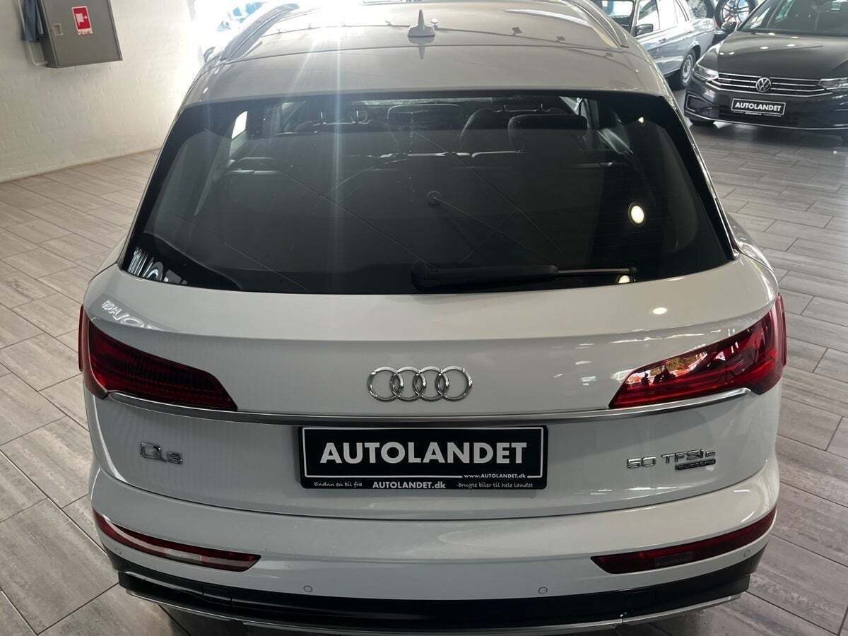 Hvid Audi Q5 fra 2021