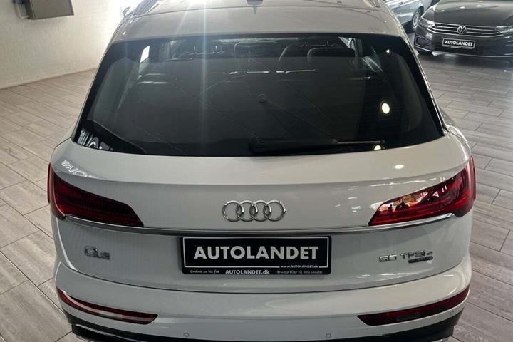 Hvid Audi Q5 fra 2021