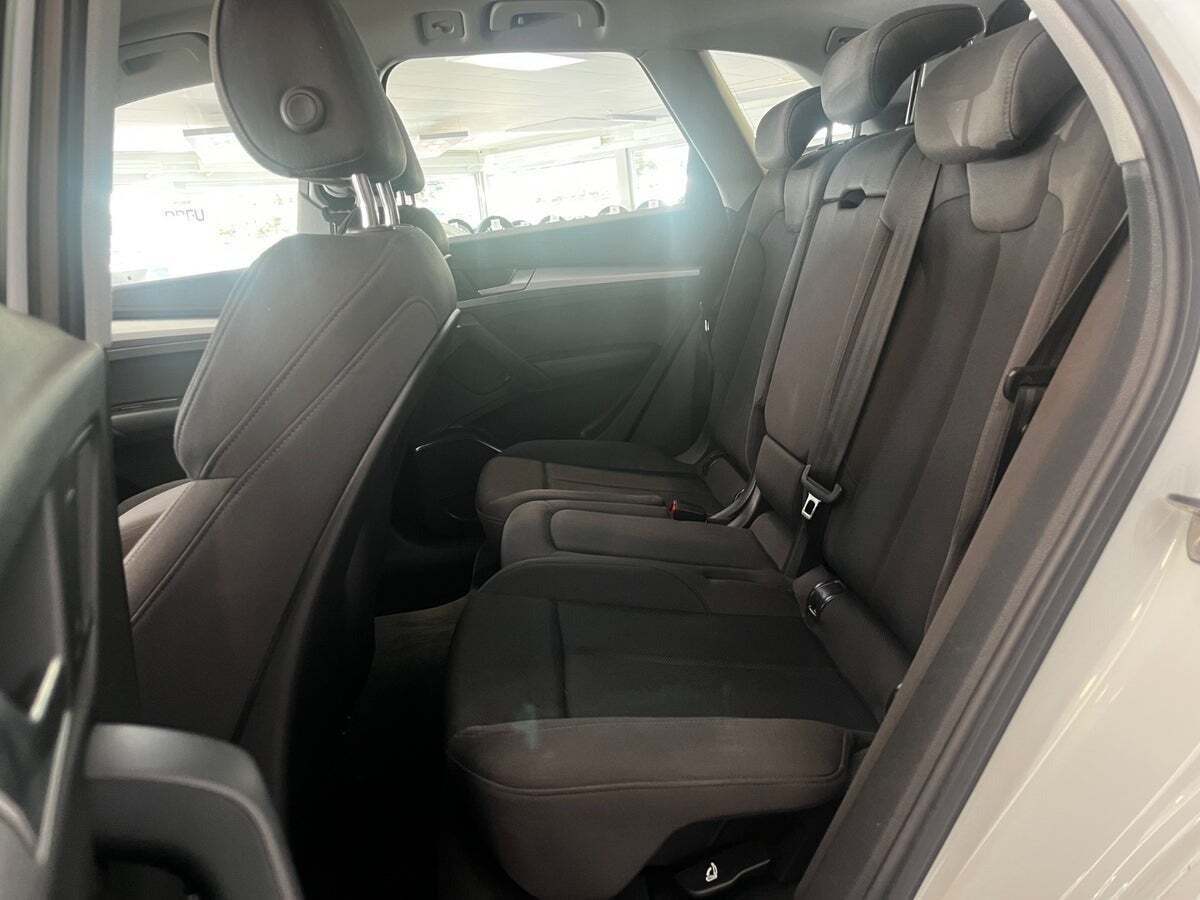 Hvid Audi Q5 fra 2021