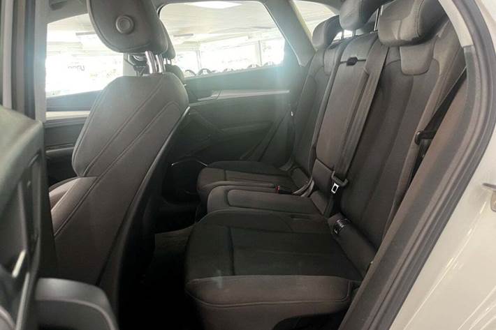 Hvid Audi Q5 fra 2021