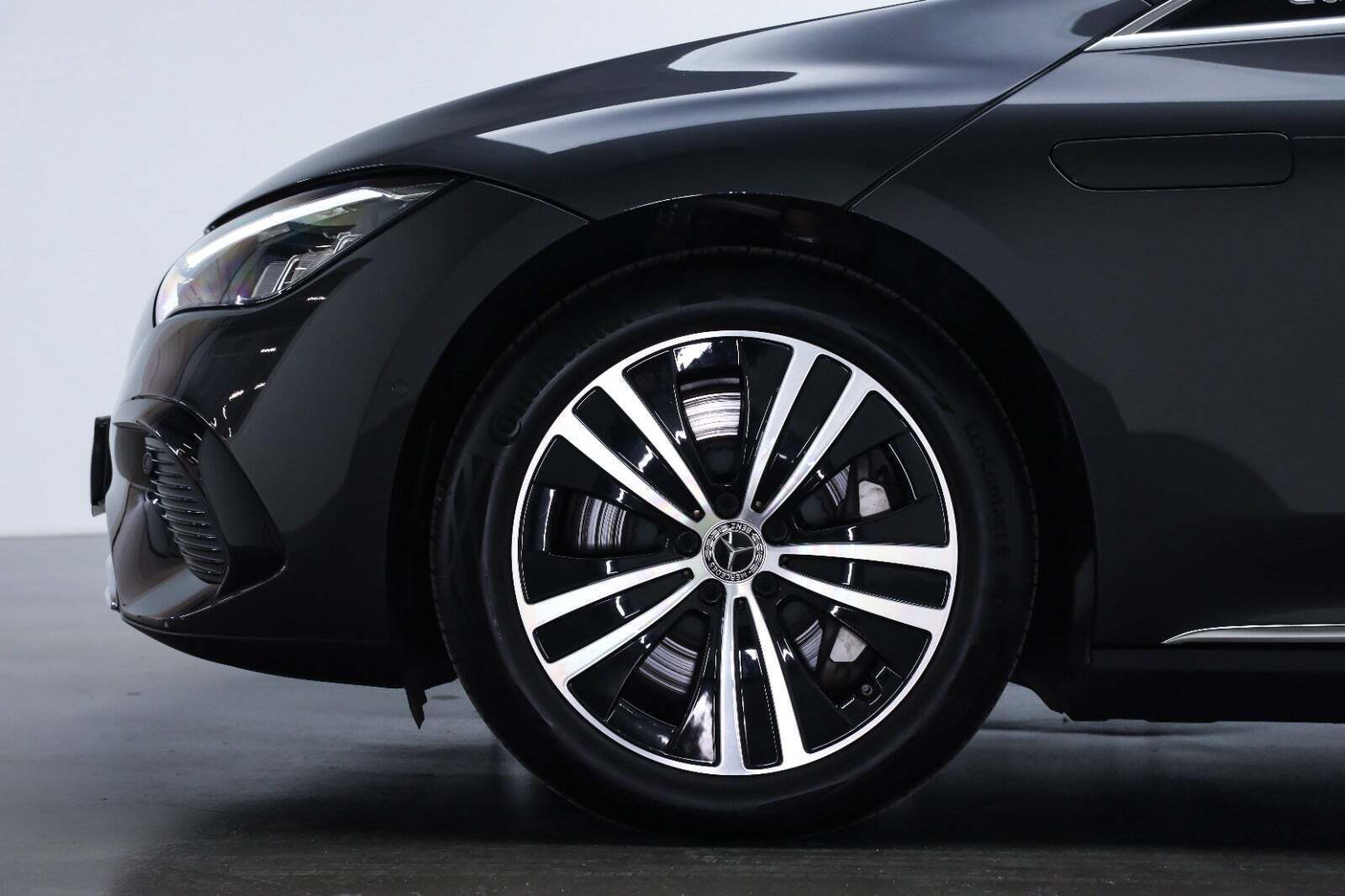 Mercedes EQE350+ Electric Art