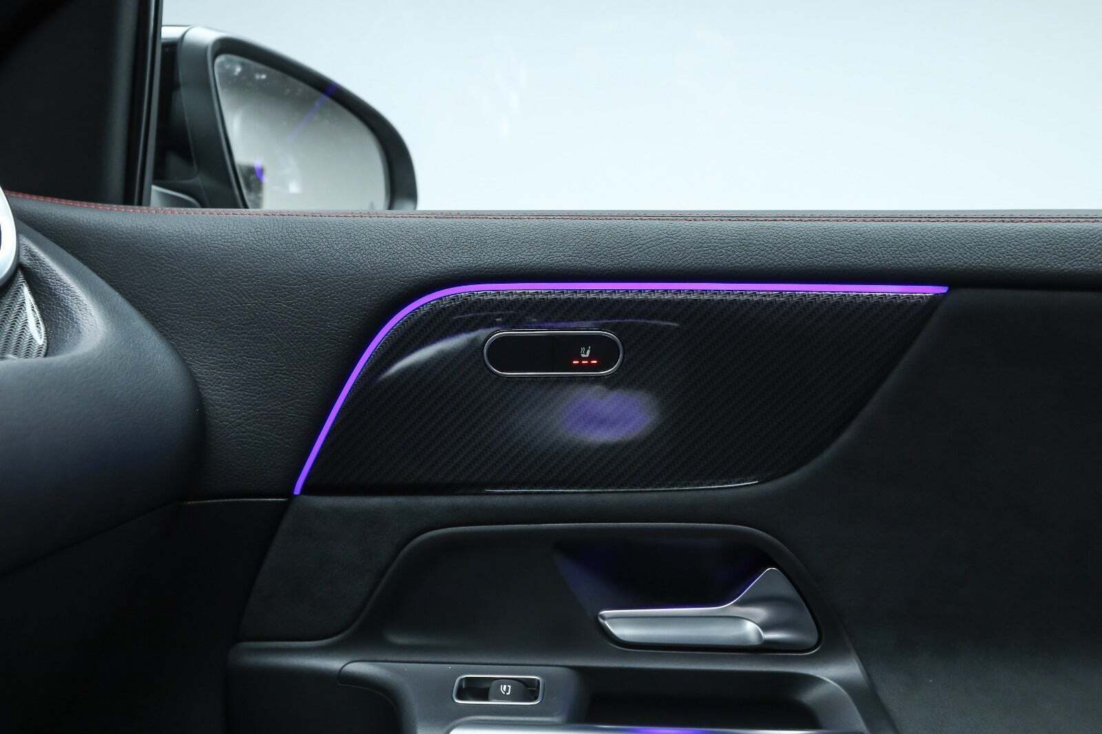 Sort Mercedes GLA250 e fra 2023