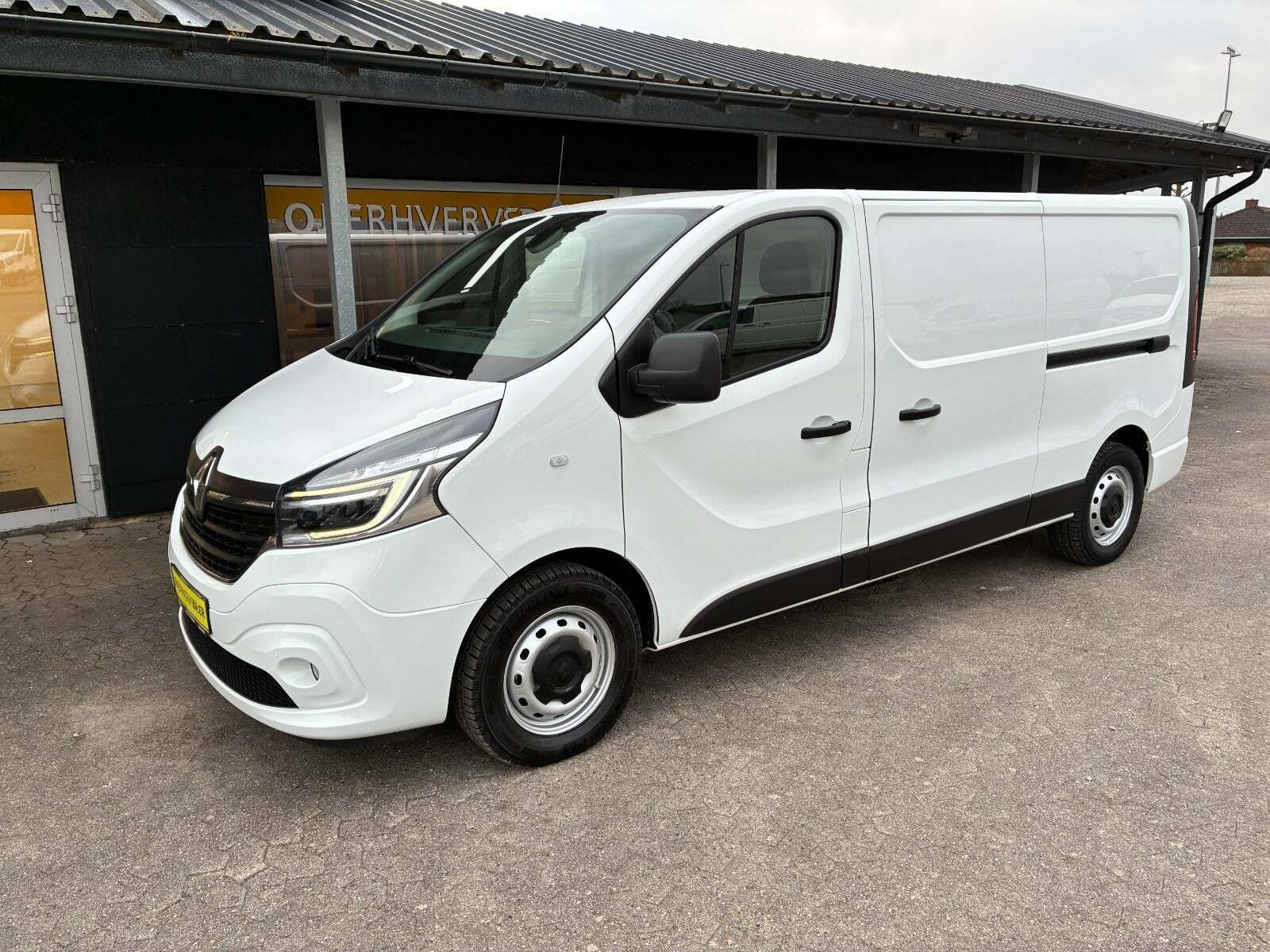 Renault Trafic T29 2,0 dCi 120 L2H1