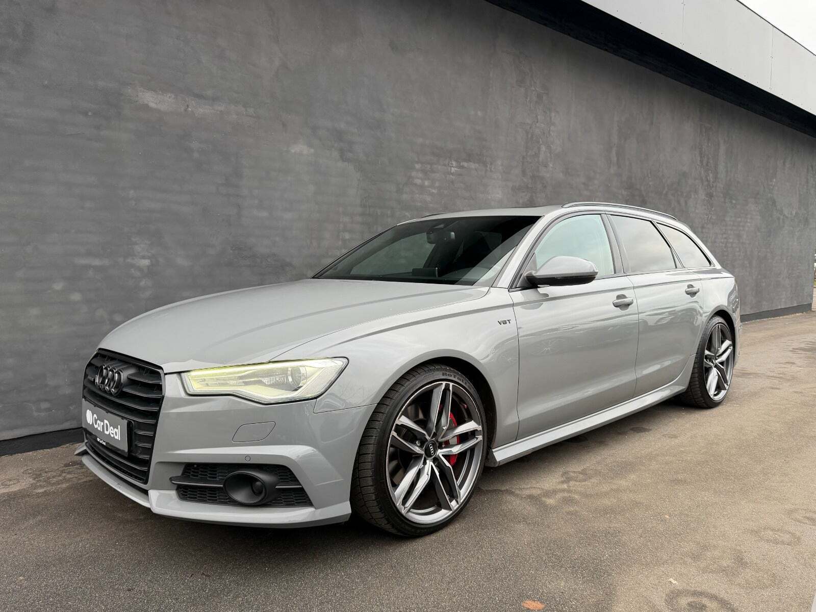 Audi A6 3,0 TDi 326 S-line Competition Avant quattro Tiptr.