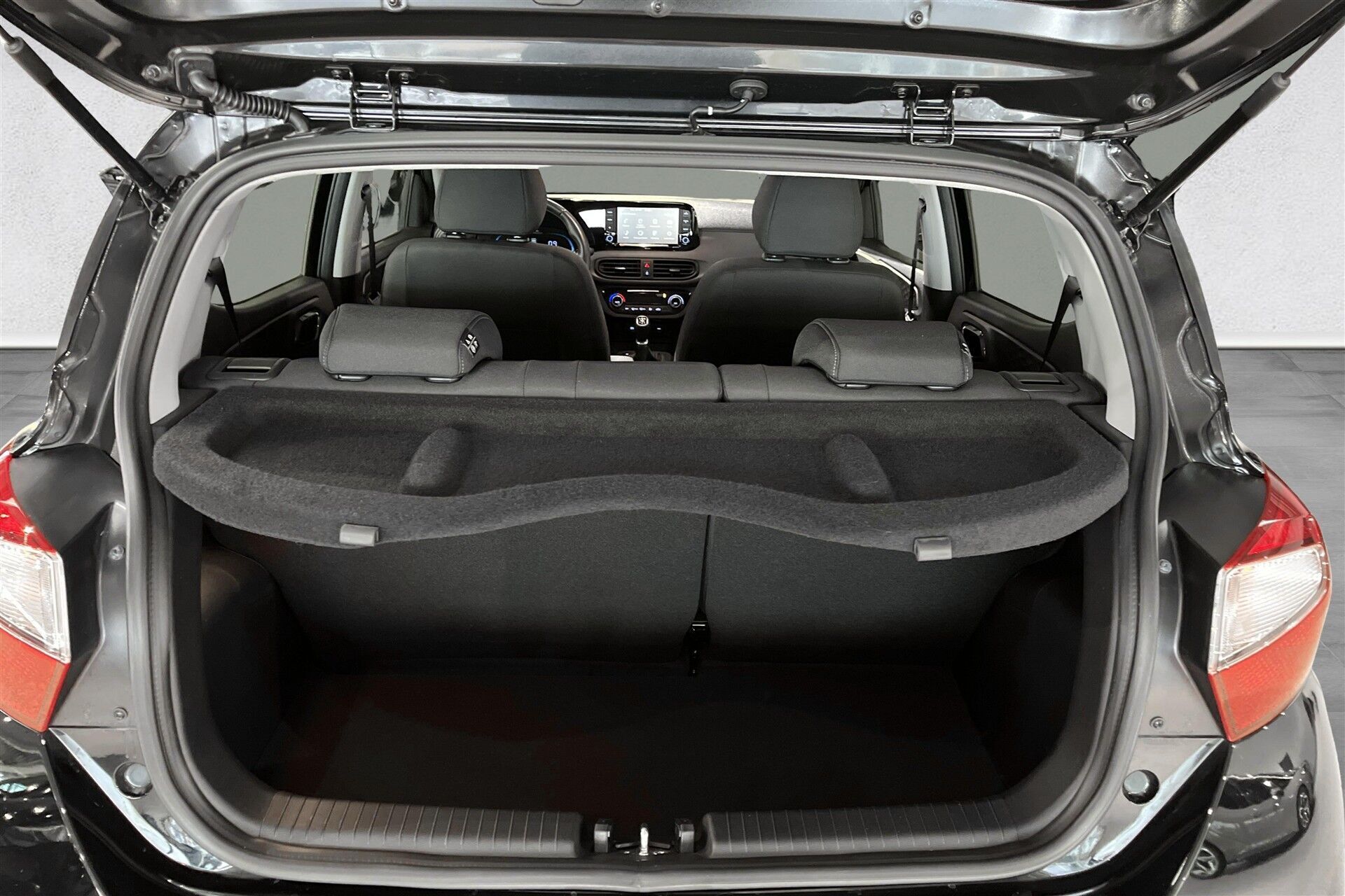 Sort Hyundai i10 fra 2024