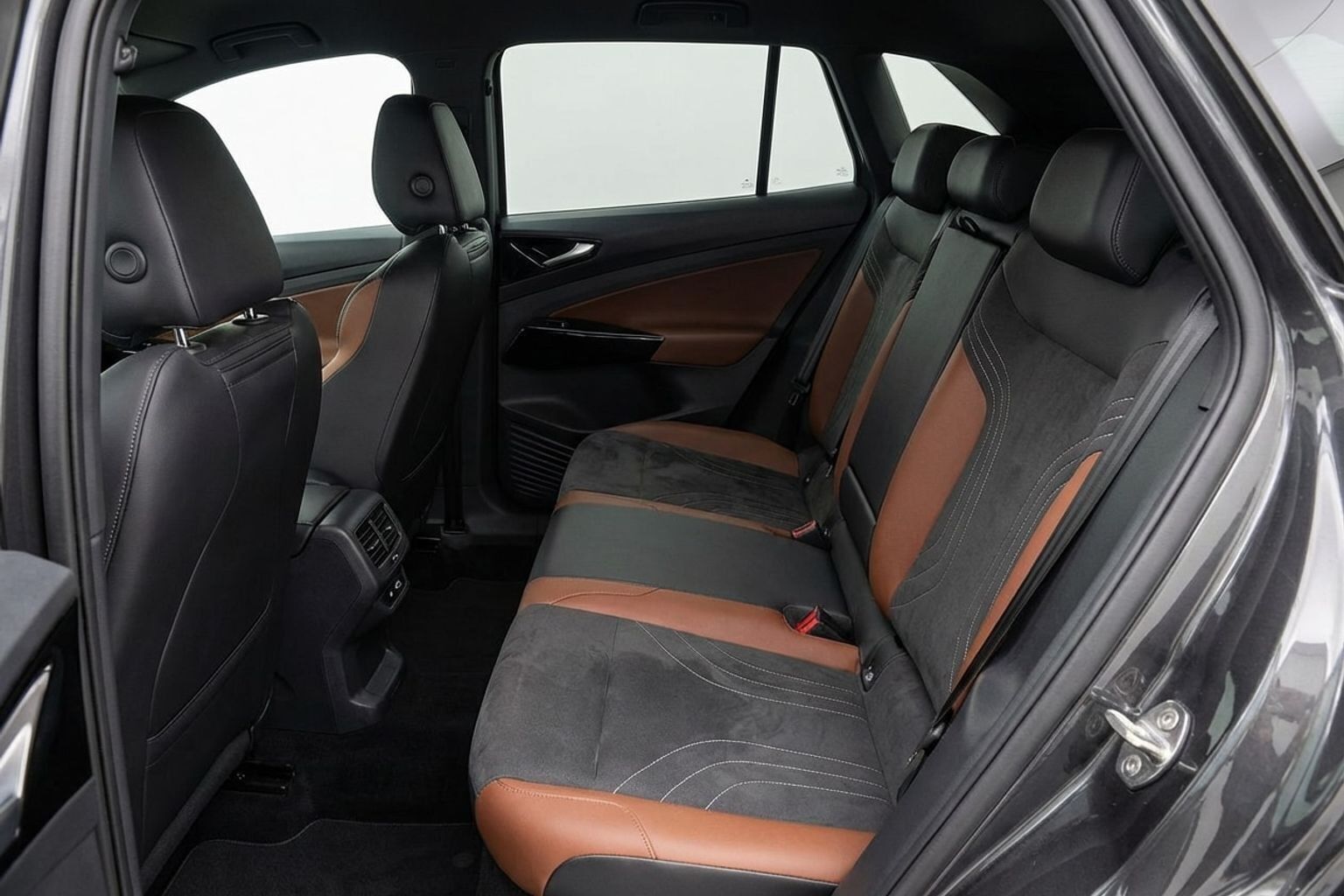 VW ID.4 EL Pro Business Performance 204HK 5d Aut.