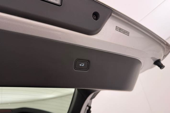 Sølv Xpeng G6 fra 2024