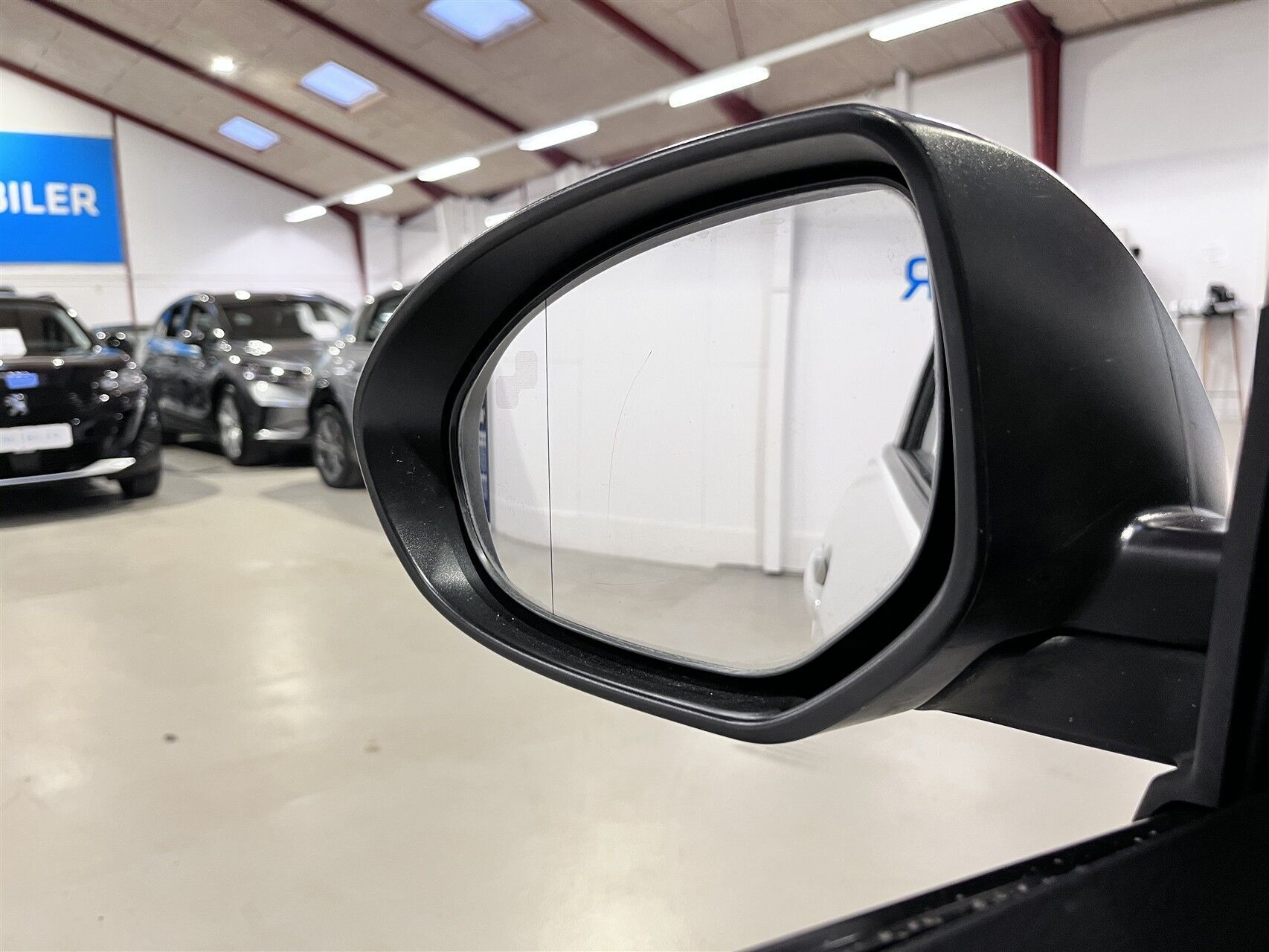 Hvid Mazda 3 fra 2011