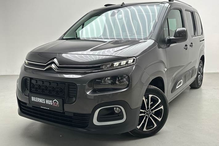 Grå Citroën Berlingo fra 2020