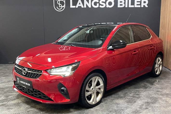 Rød Opel Corsa fra 2020 set udefra