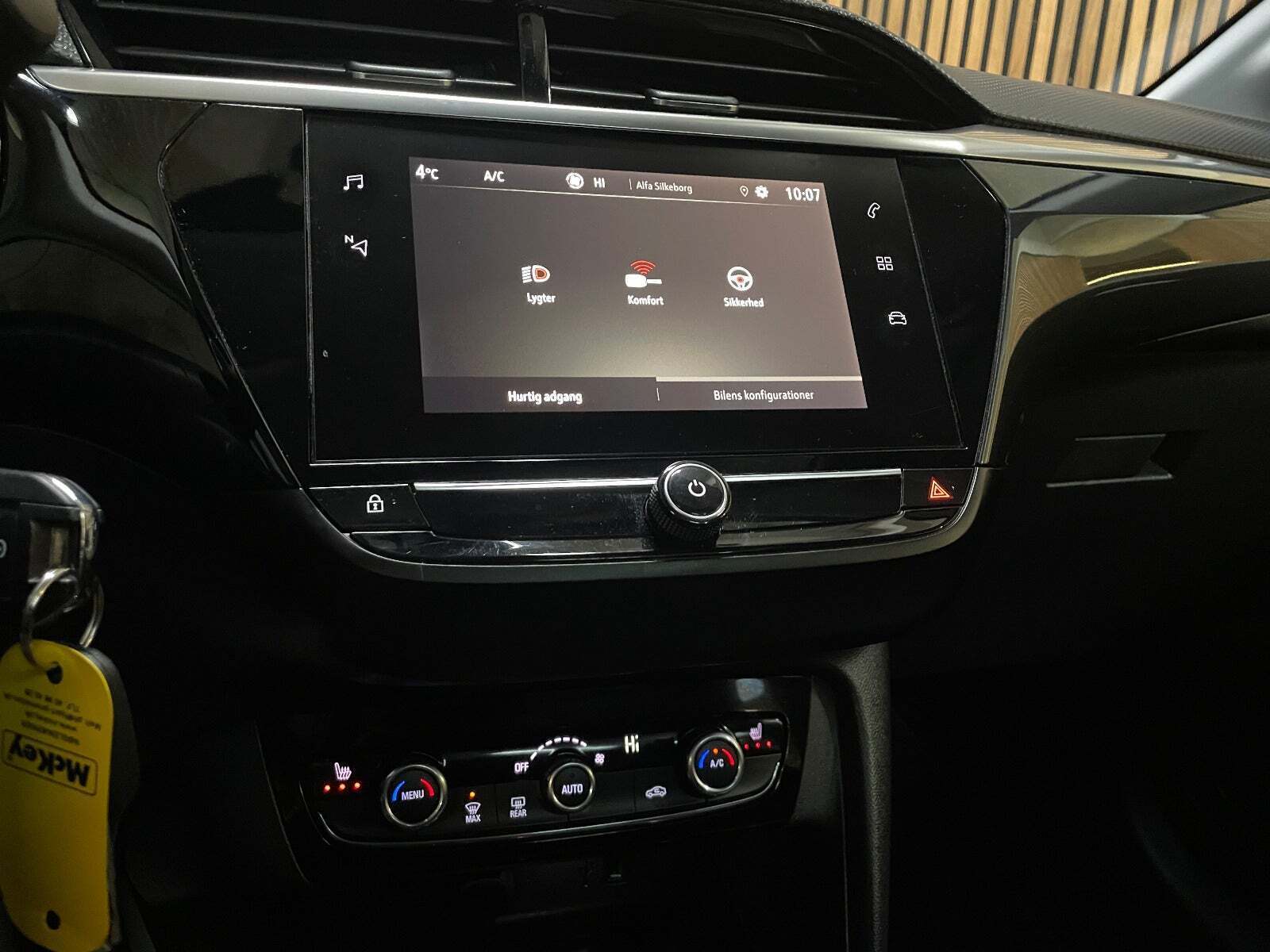 Rød Opel Corsa fra 2020