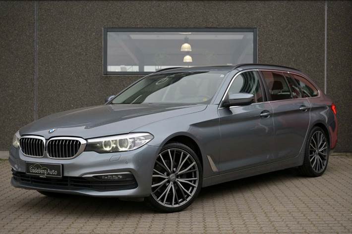 Grå BMW 520d fra 2019 set udefra