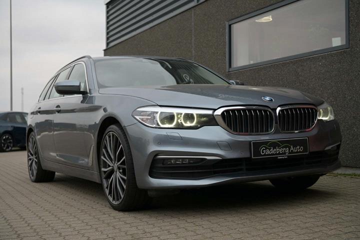 Grå BMW 520d fra 2019