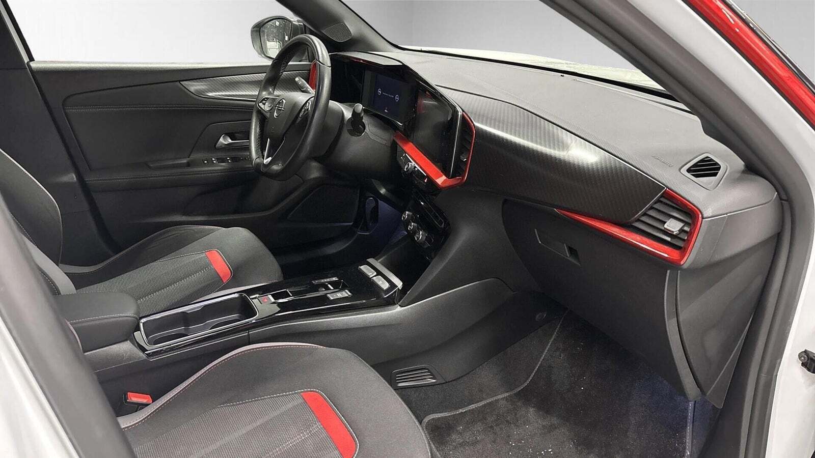 Hvid Opel Mokka-e fra 2022