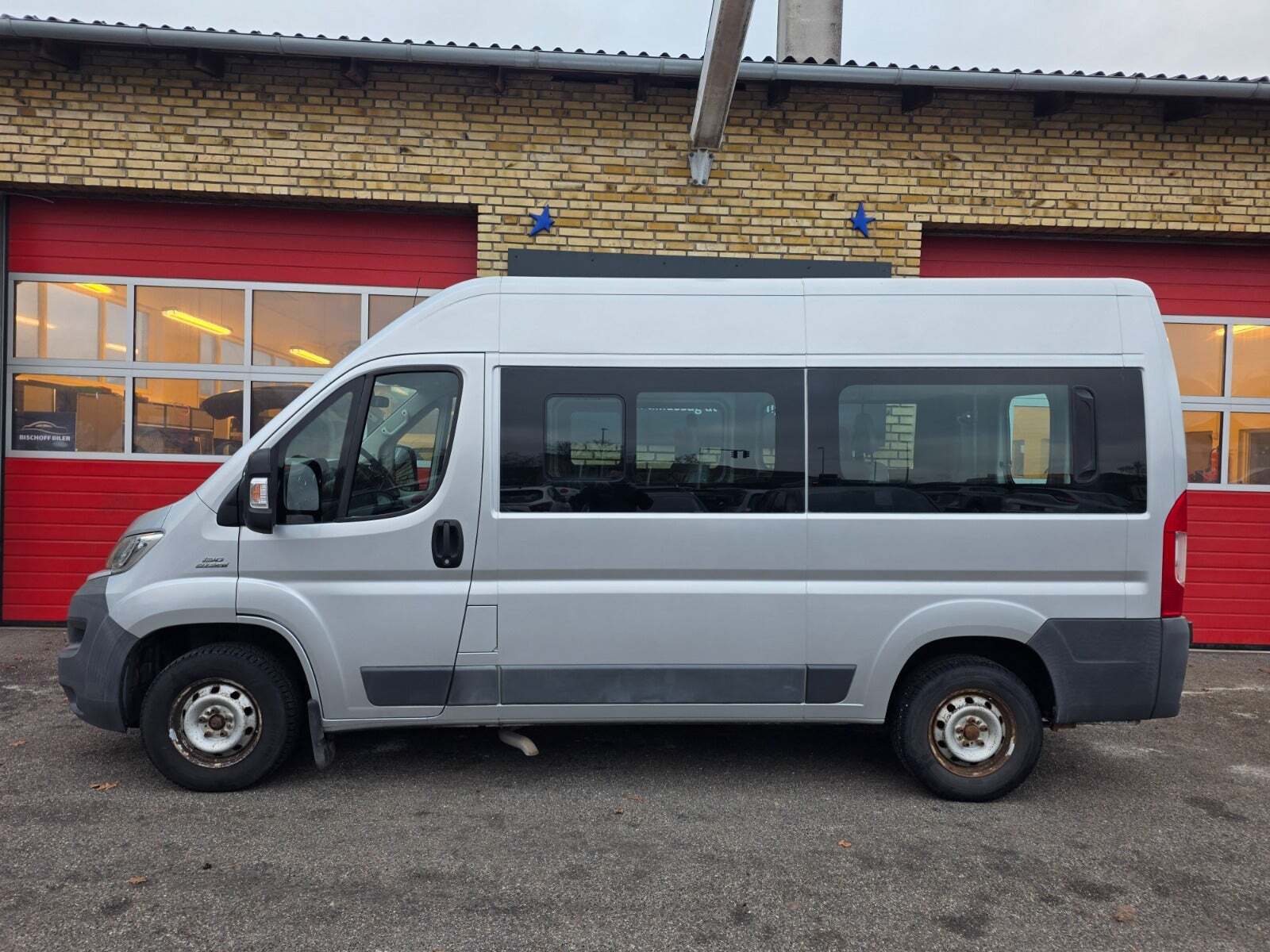 Grå Fiat Ducato 33 fra 2014