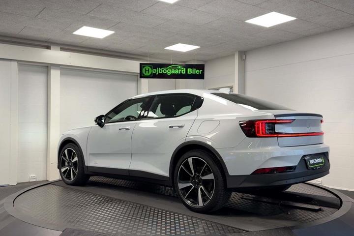 Sølv Polestar 2 fra 2023